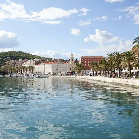 Апартаменти As's