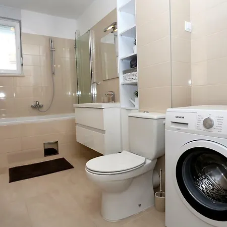 Апартаменти As's *