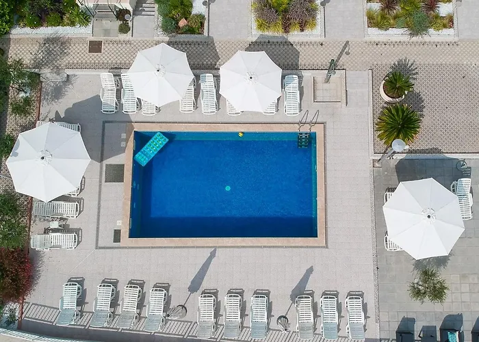 As's Apartment Split